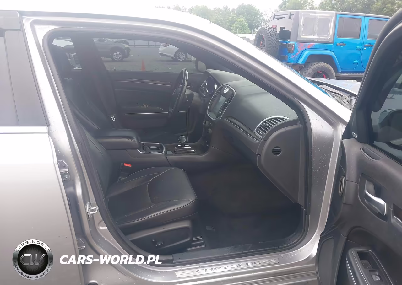2014 Chrysler 300C Awd VIN:2C3CCAKGXEH120724 - 5