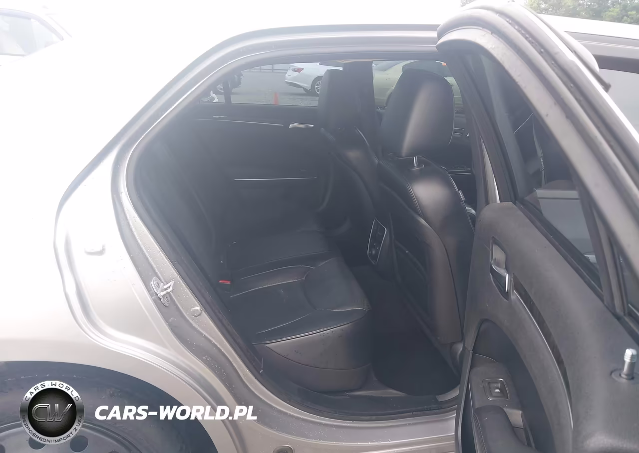 2014 Chrysler 300C Awd VIN:2C3CCAKGXEH120724 - 8