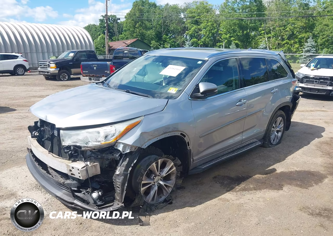 2015 Toyota Highlander Xle V6 VIN:5TDJKRFH9FS095213 - 2