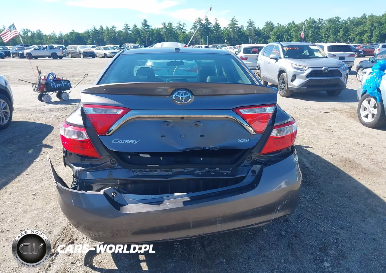 2015 Toyota Camry Xse VIN:4T1BF1FK7FU491766 - 16