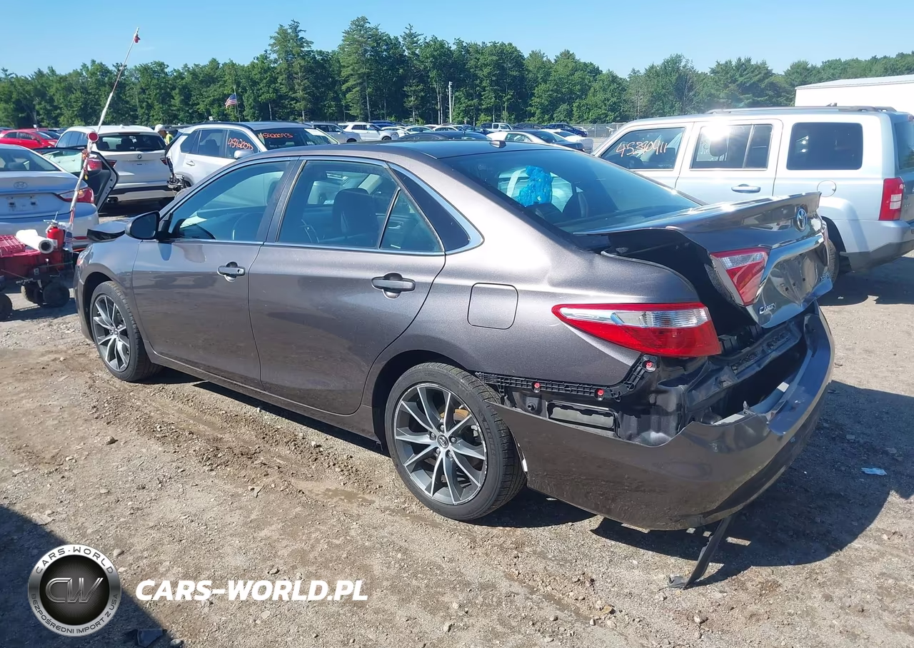 2015 Toyota Camry Xse VIN:4T1BF1FK7FU491766 - 3