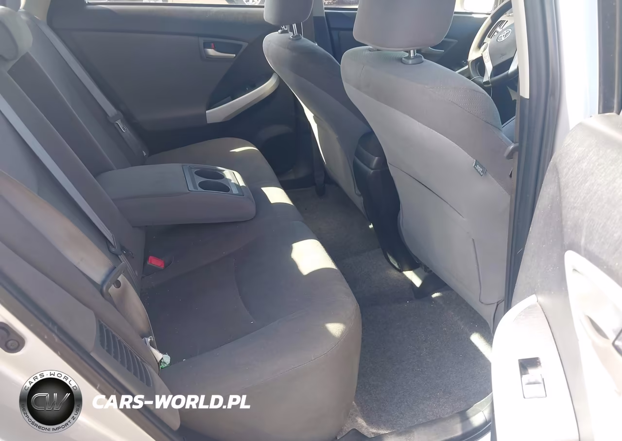 2013 Toyota Prius Plug-In VIN:JTDKN3DP3D3042704 - 8