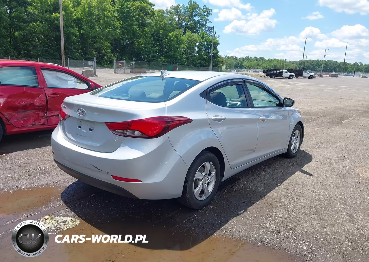 2014 Hyundai Elantra Se VIN:5NPDH4AE3EH472585 - 4
