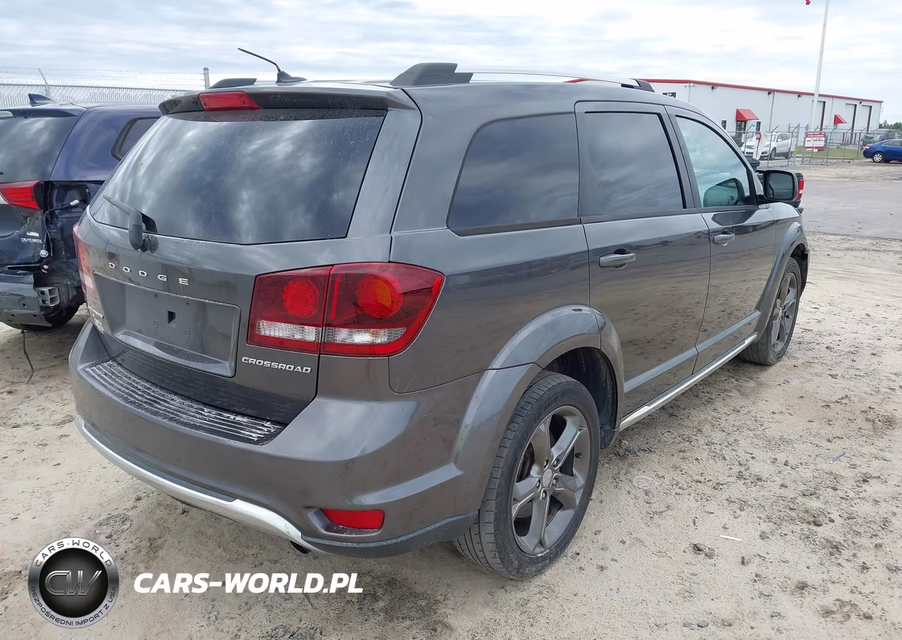 2015 Dodge Journey Crossroad VIN:3C4PDCGB5FT605543 - 4