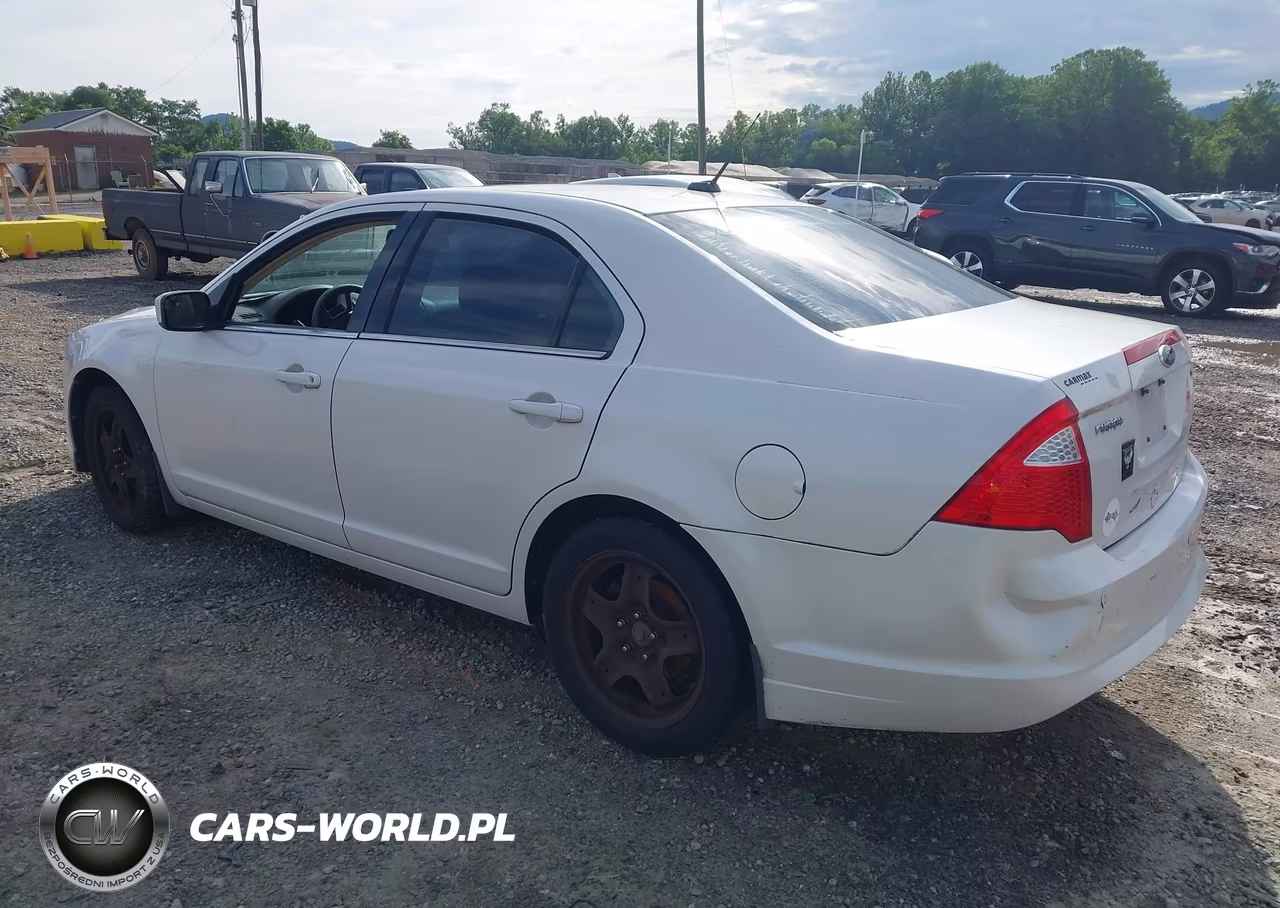2011 Ford Fusion Se VIN:3FAHP0HA2BR234645 - 3