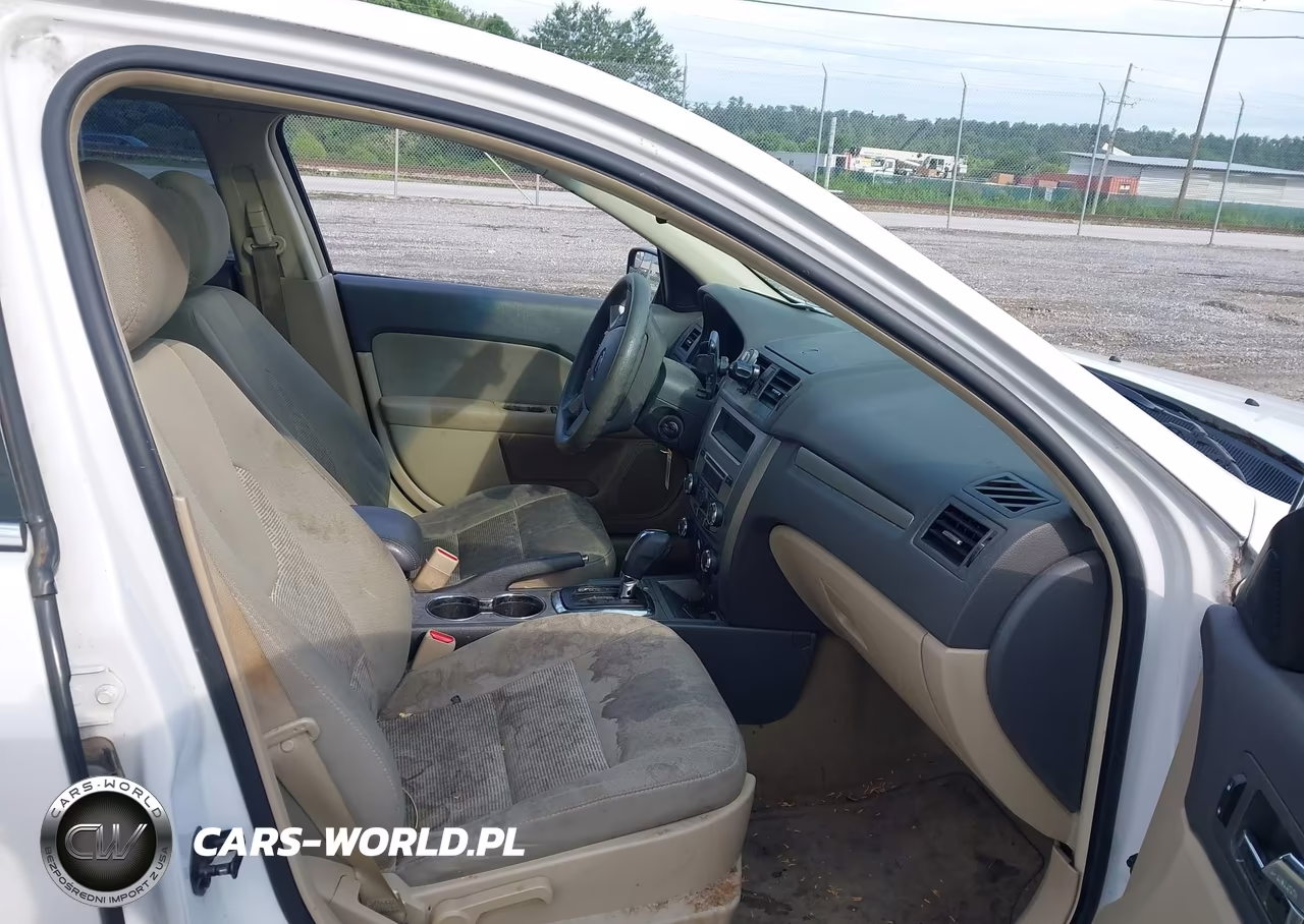 2011 Ford Fusion Se VIN:3FAHP0HA2BR234645 - 5
