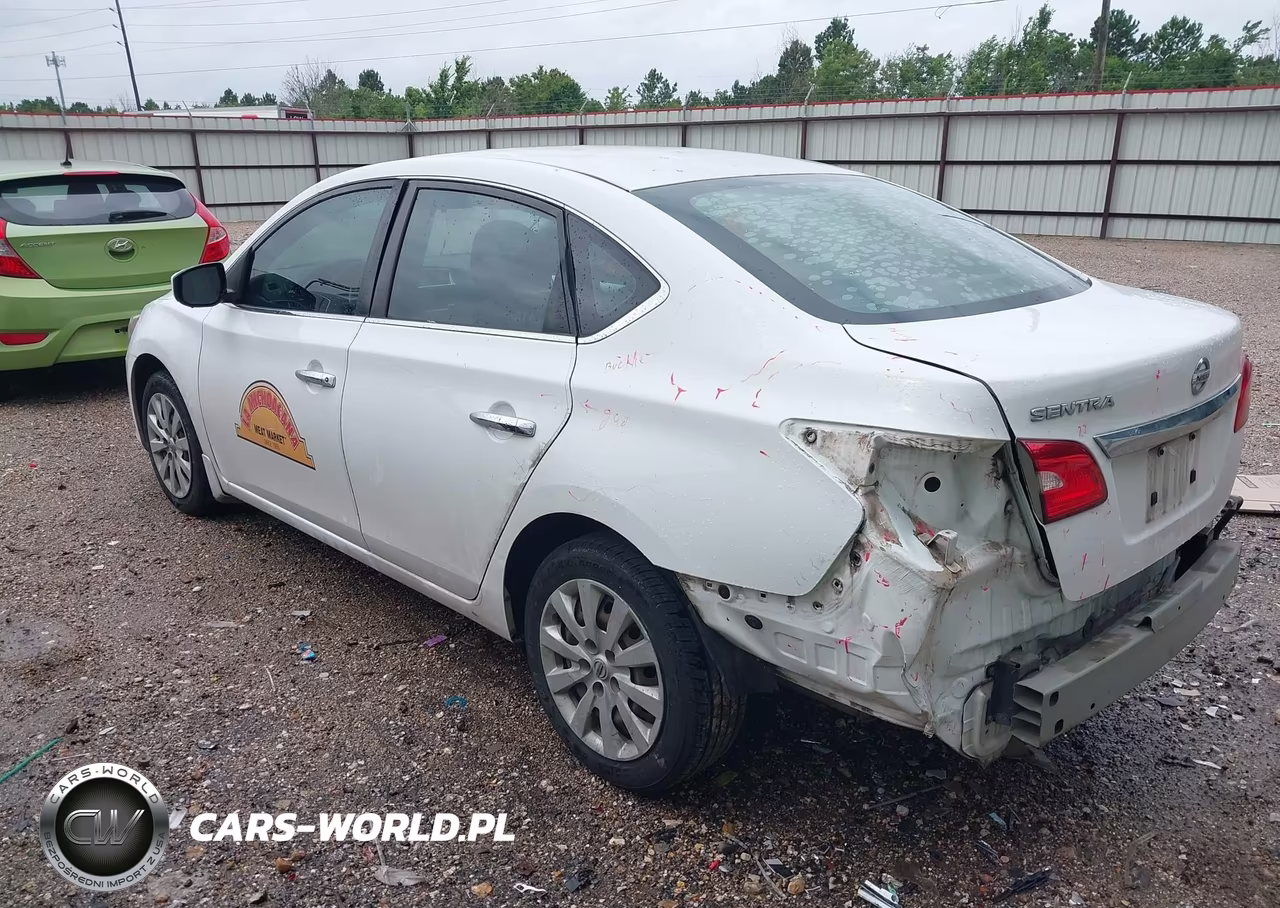 2018 Nissan Sentra S VIN:3N1AB7AP6JY333462 - 3