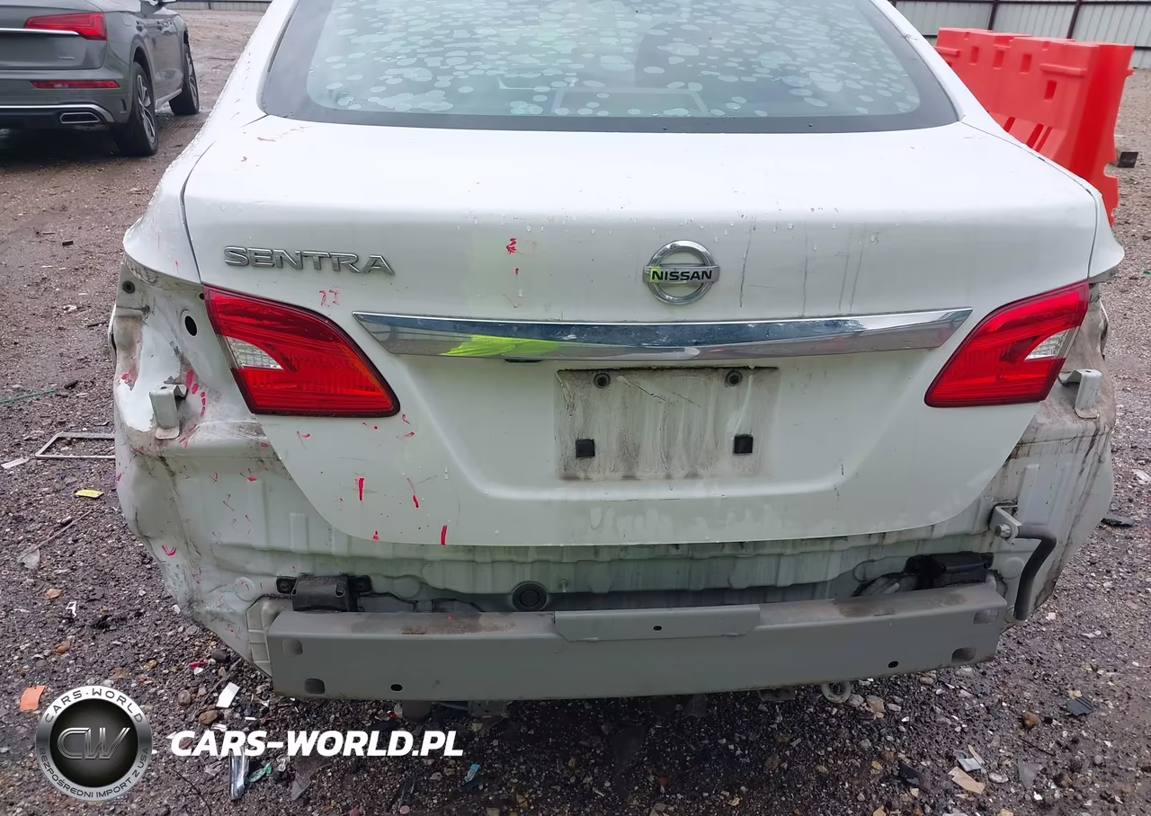 2018 Nissan Sentra S VIN:3N1AB7AP6JY333462 - 6