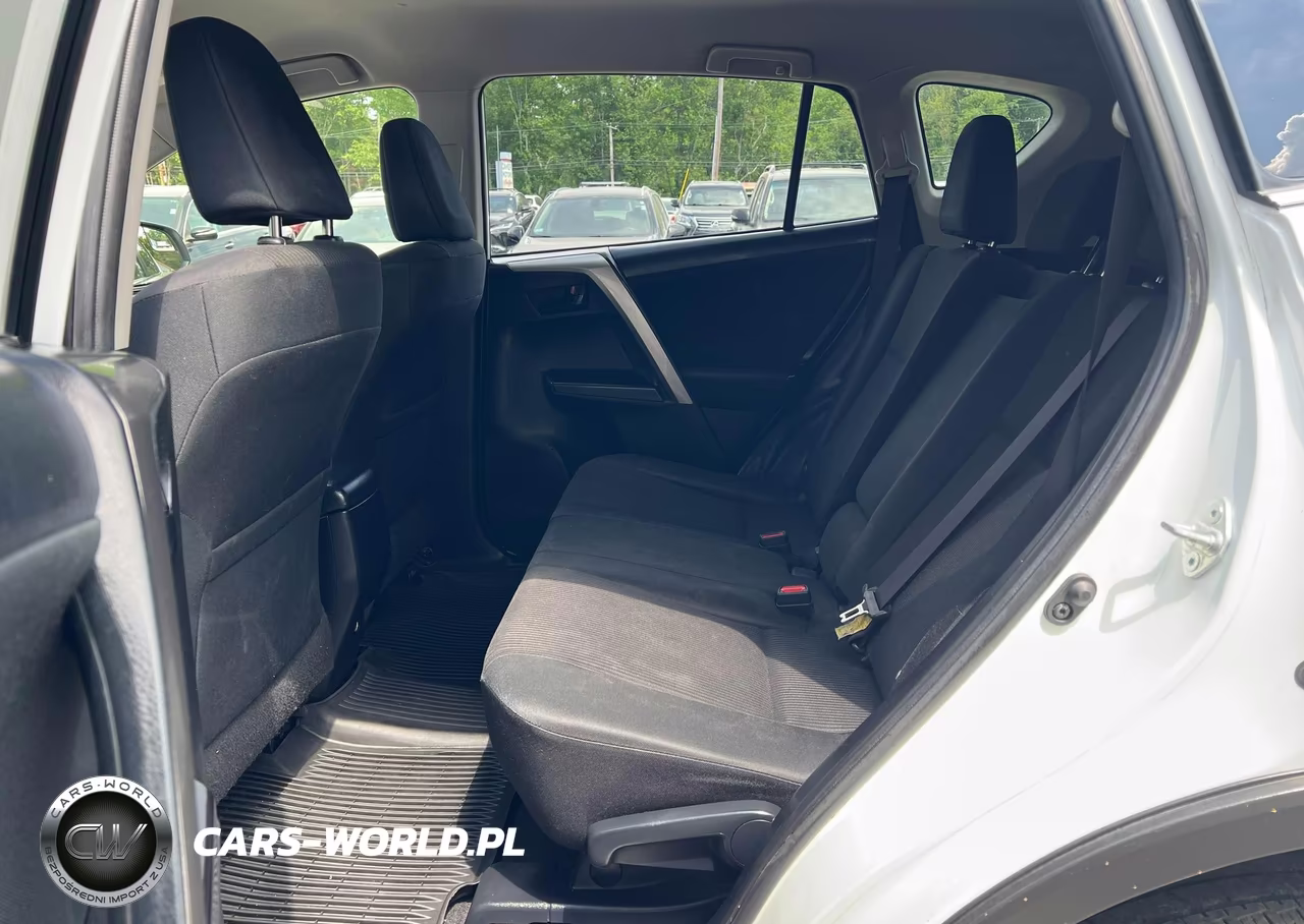 2016 Toyota Rav4 Le VIN:JTMBFREV0GJ100071 - 8