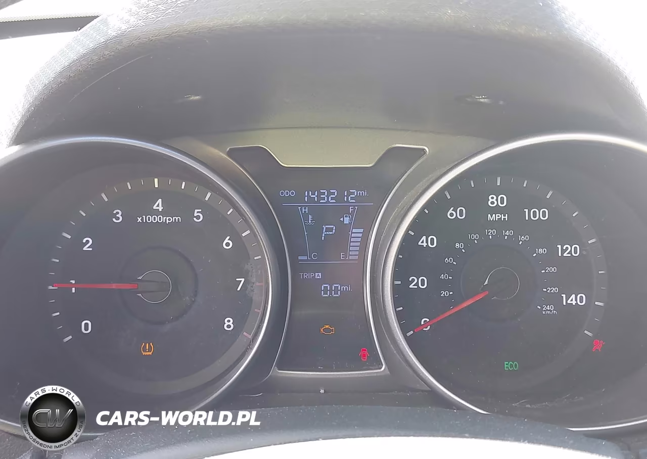 2012 Hyundai Veloster Base W-Gray VIN:KMHTC6AD8CU049738 - 7
