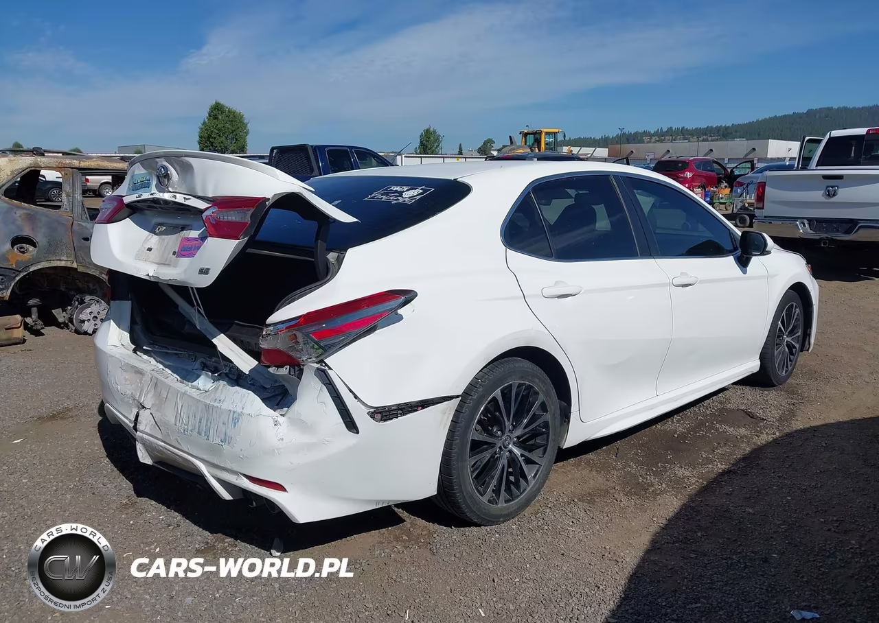 2018 Toyota Camry Se VIN:JTNB11HK9J3036072 - 4