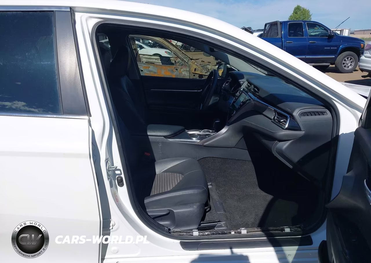 2018 Toyota Camry Se VIN:JTNB11HK9J3036072 - 5
