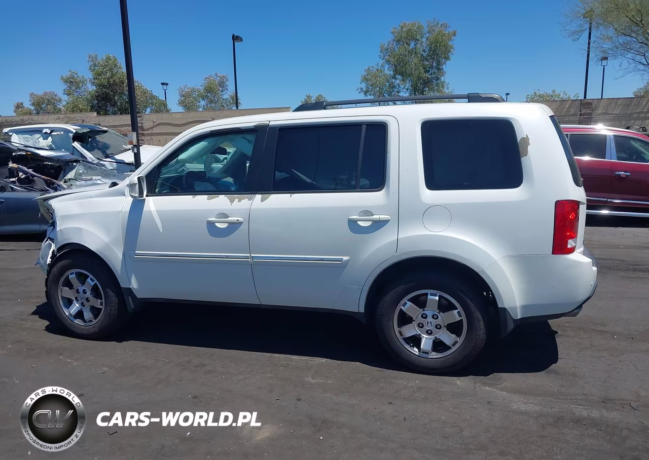2011 Honda Pilot Touring VIN:5FNYF3H95BB013904 - 15