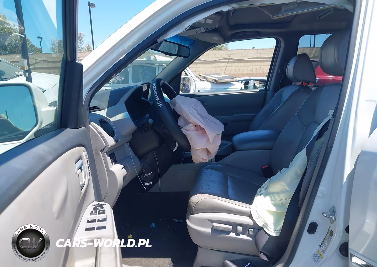 2011 Honda Pilot Touring VIN:5FNYF3H95BB013904 - 5