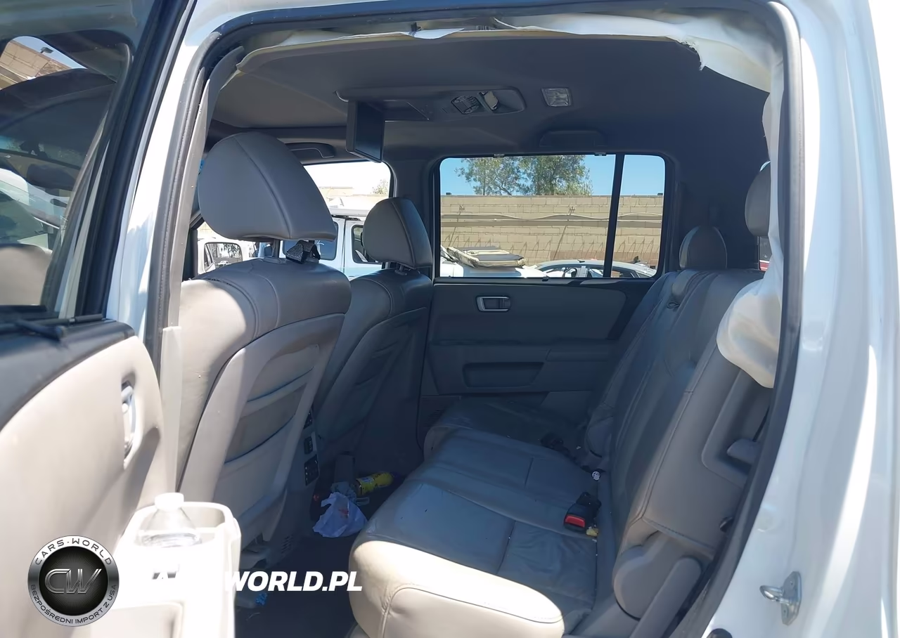 2011 Honda Pilot Touring VIN:5FNYF3H95BB013904 - 8