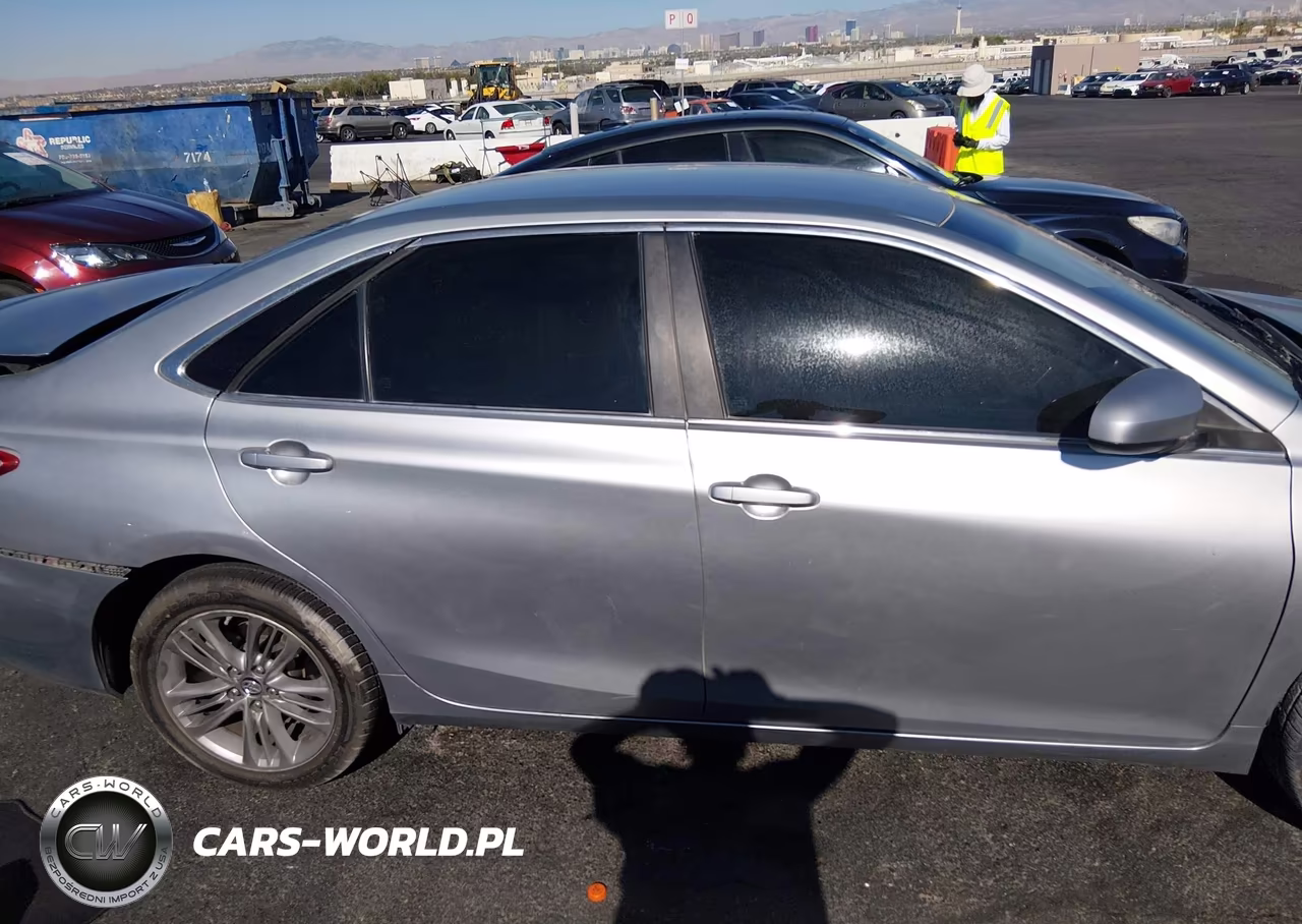 2017 Toyota Camry Se VIN:4T1BF1FK3HU747677 - 12