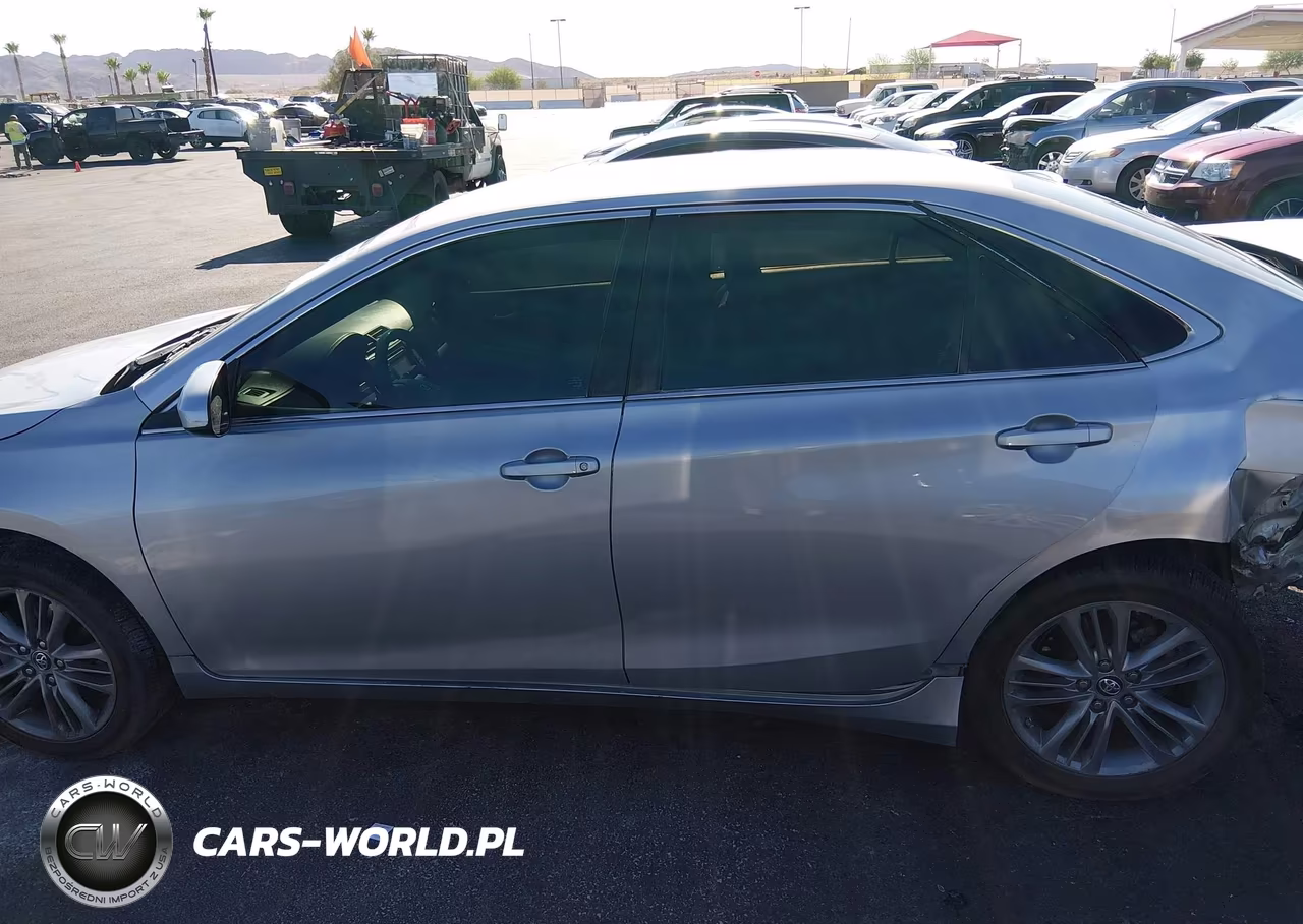 2017 Toyota Camry Se VIN:4T1BF1FK3HU747677 - 13
