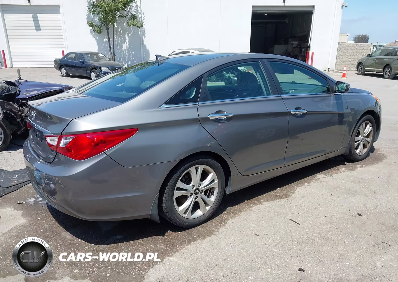 2013 Hyundai Sonata Limited VIN:5NPEC4AC6DH716147 - 4