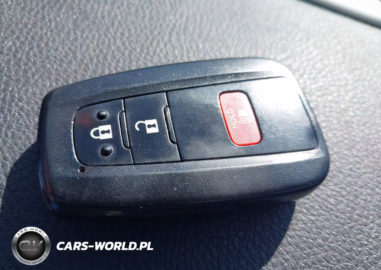2017 Toyota Prius Three VIN:JTDKARFU8H3542820 - 11