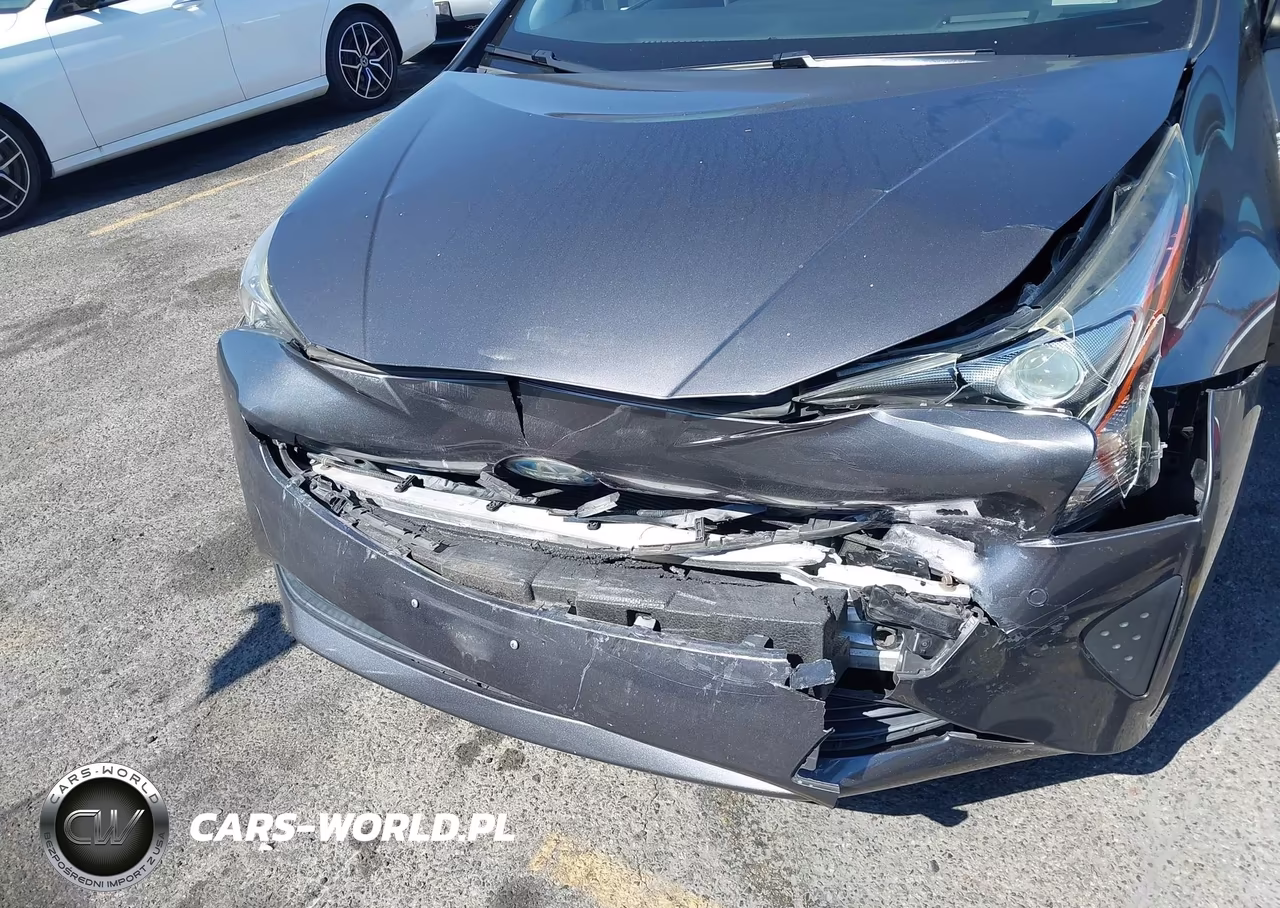 2017 Toyota Prius Three VIN:JTDKARFU8H3542820 - 6