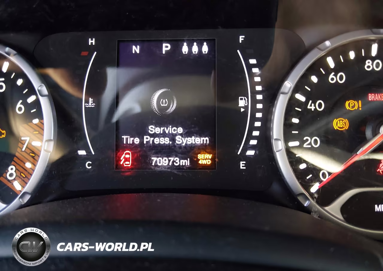 2019 Jeep Renegade Latitude 4X4 VIN:ZACNJBBB7KPK03751 - 15