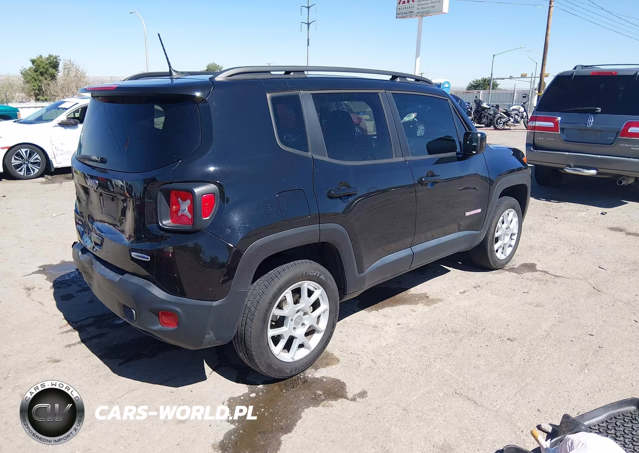 2019 Jeep Renegade Latitude 4X4 VIN:ZACNJBBB7KPK03751 - 4
