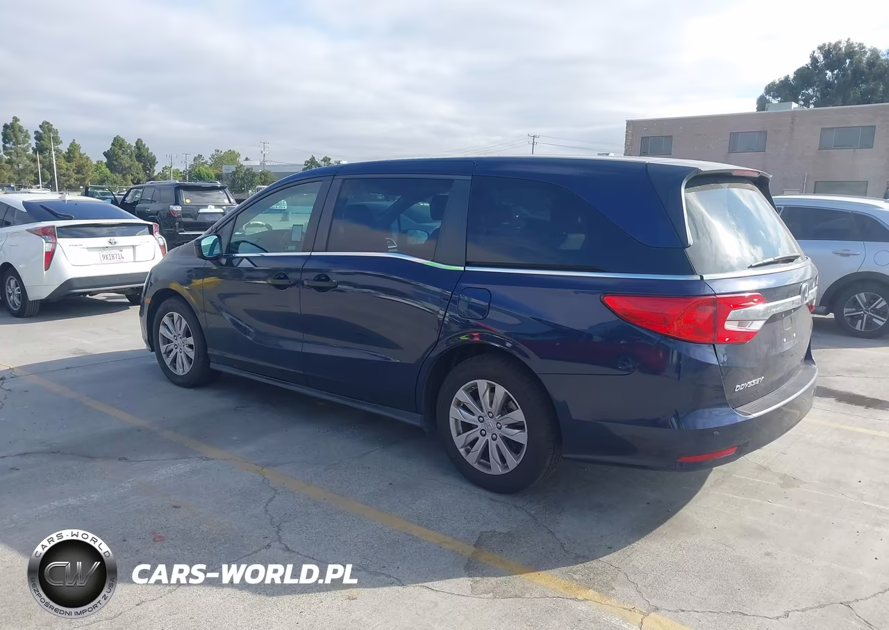 2019 Honda Odyssey Lx VIN:5FNRL6H20KB075552 - 3