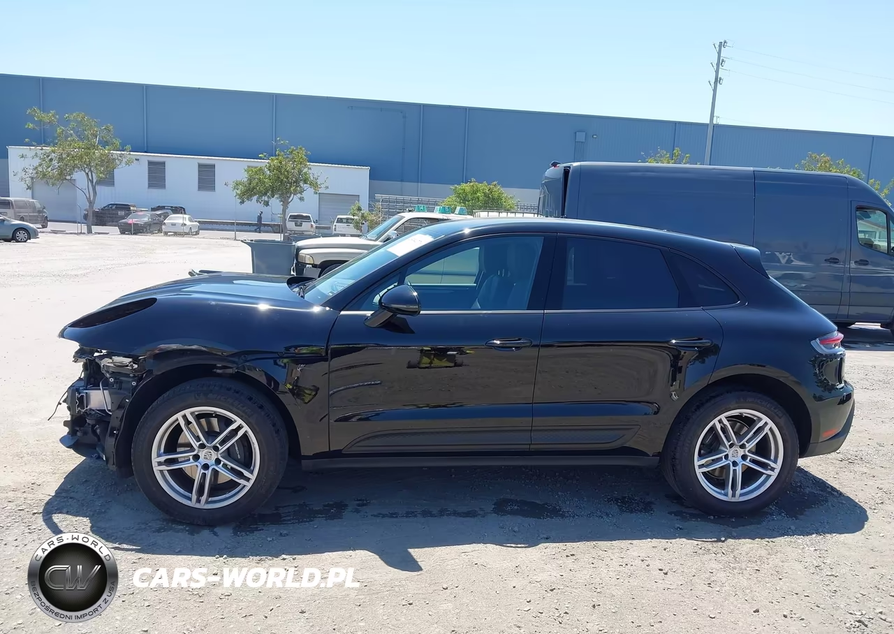 2023 Porsche Macan T VIN:WP1AA2A52PLB13009 - 15