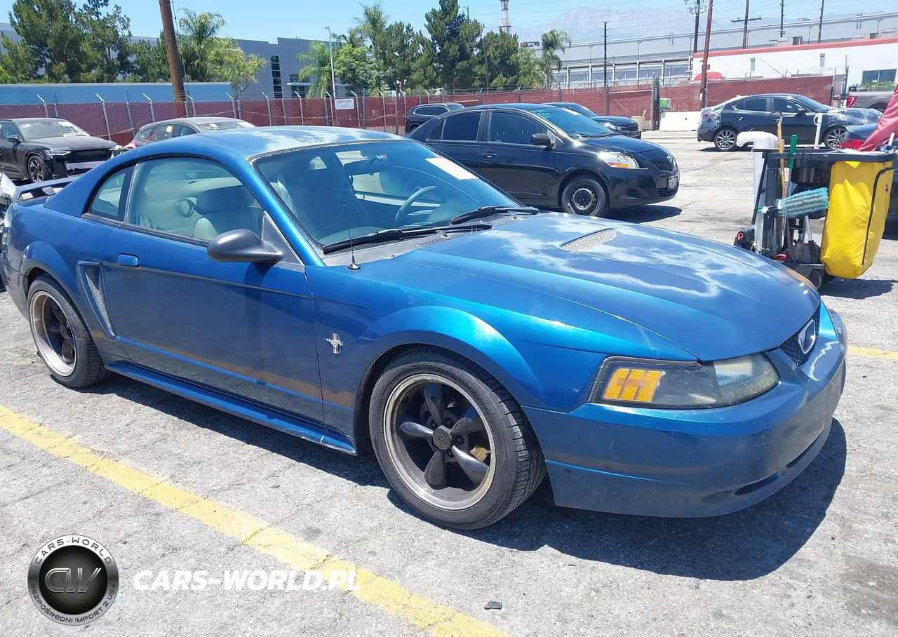 2000 Ford Mustang