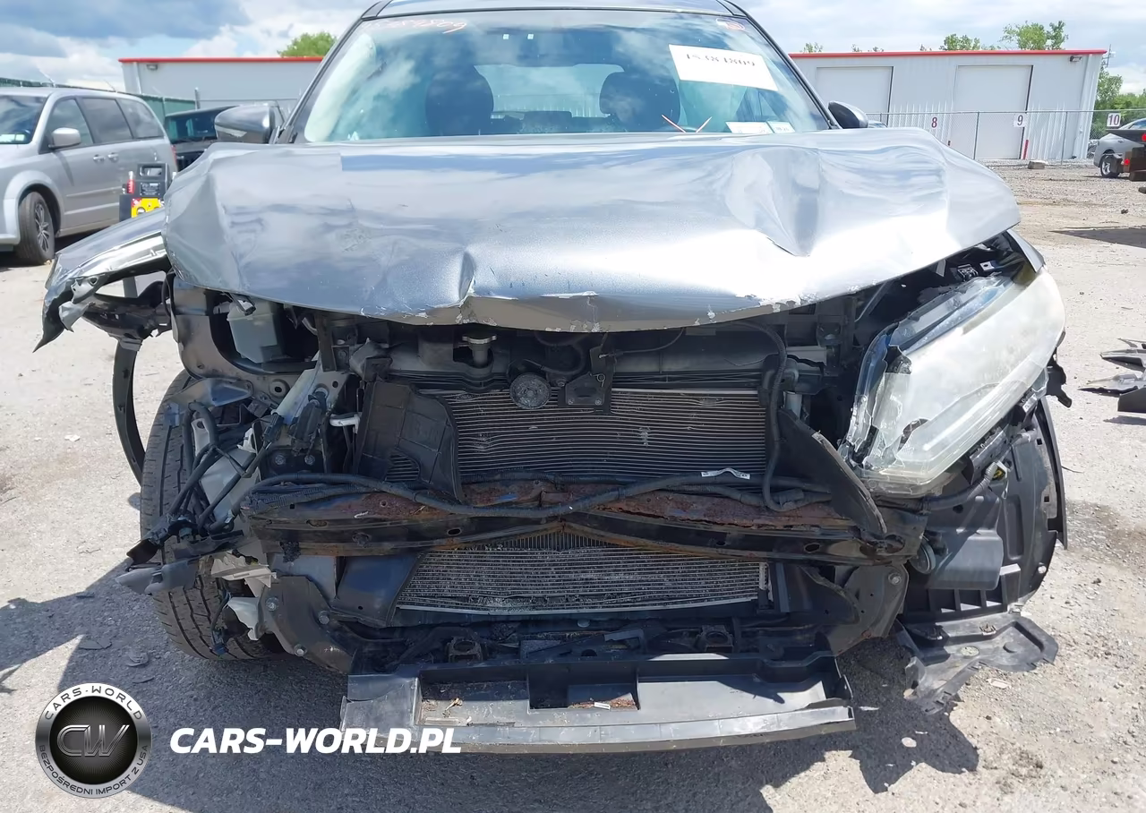 2015 Nissan Rogue S VIN:KNMAT2MV0FP547394 - 6