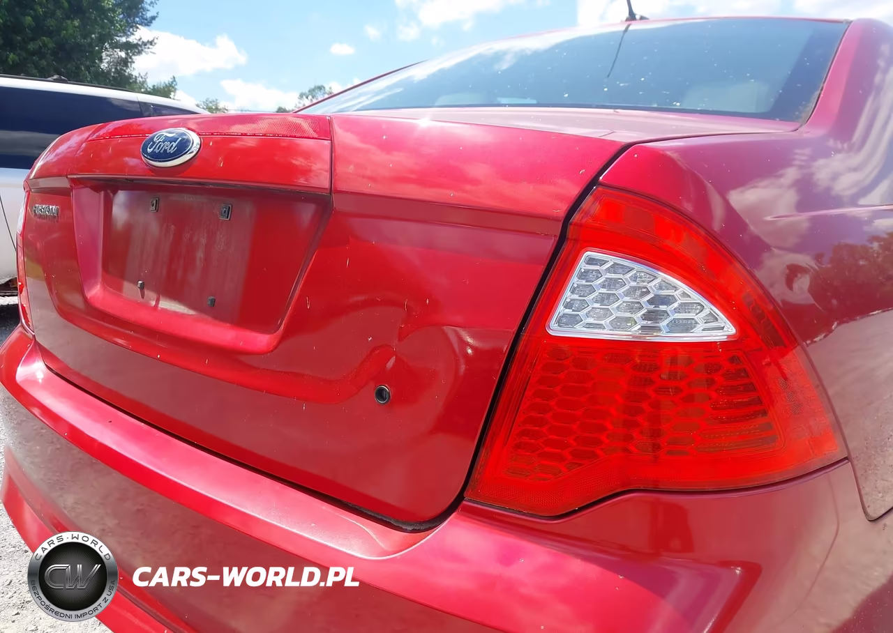2012 Ford Fusion S VIN:3FAHP0GA1CR299179 - 16