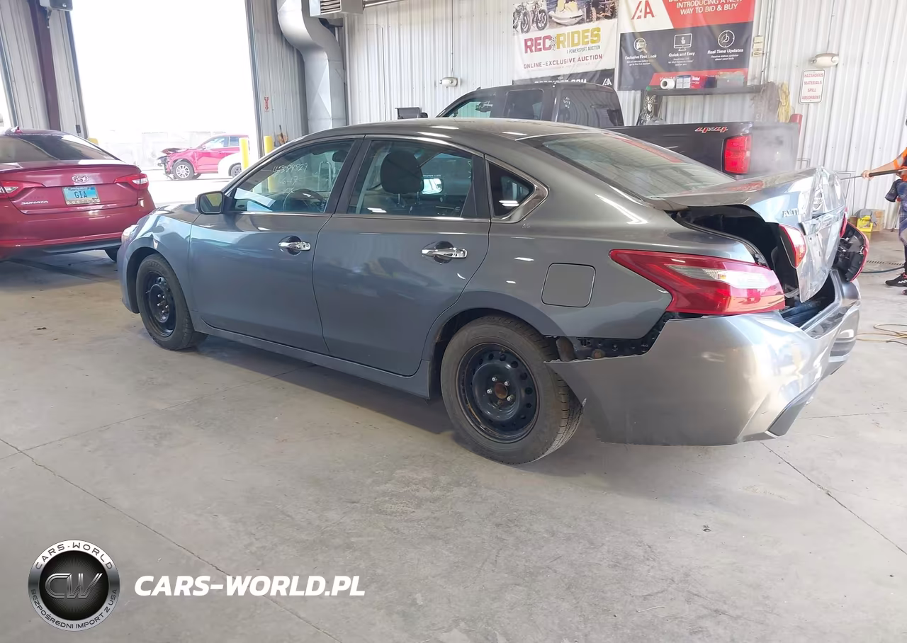 2018 Nissan Altima 2.5 S VIN:1N4AL3AP2JC236387 - 3