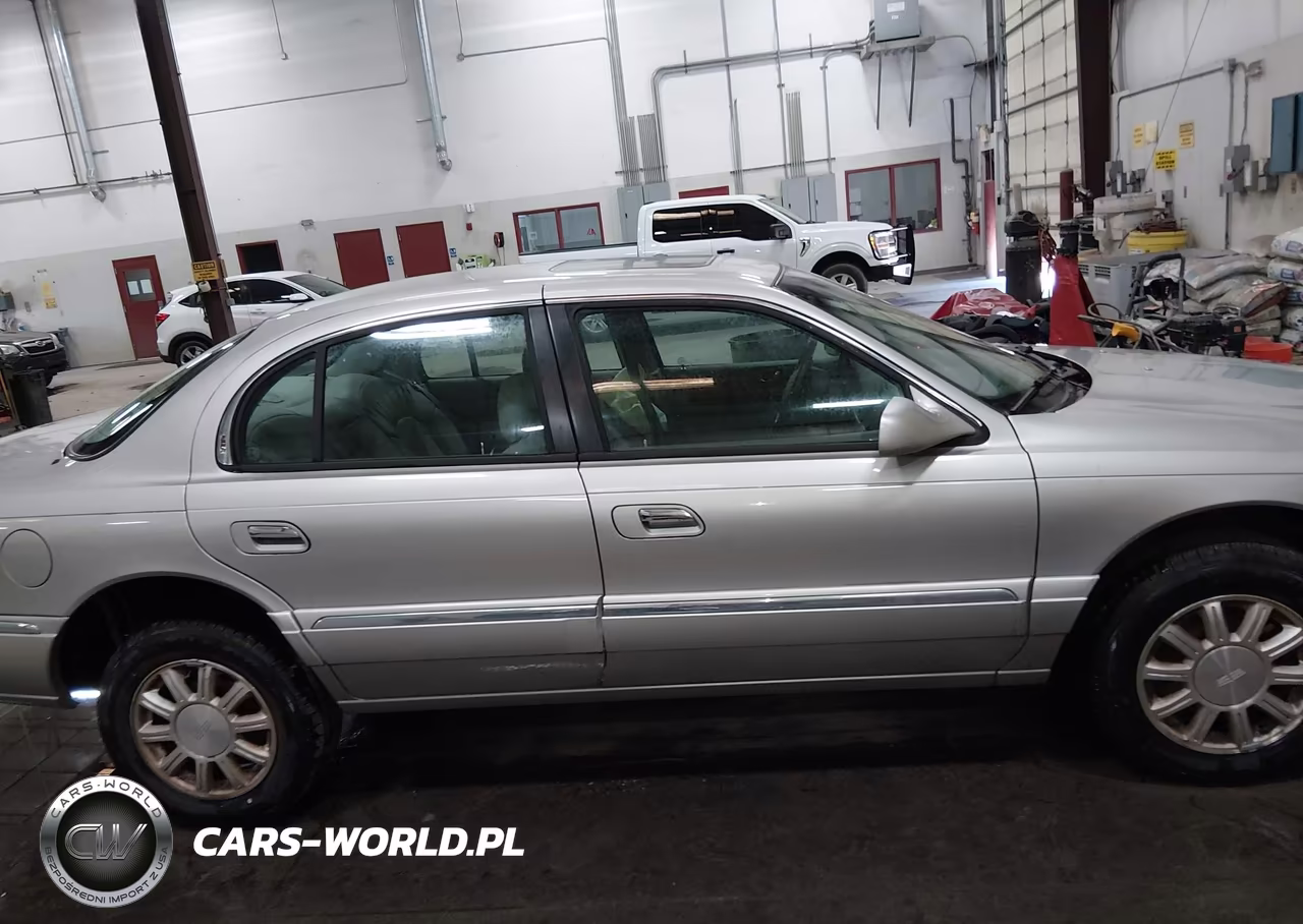 2002 Lincoln Continental VIN:1LNHM97V82Y684888 - 13