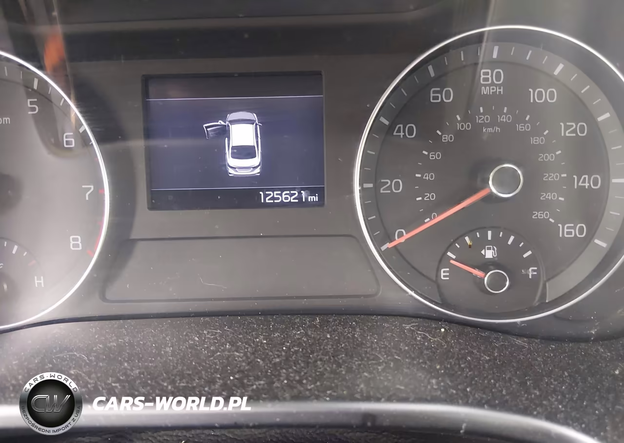 2019 Kia Forte Lxs VIN:3KPF24AD0KE076194 - 16