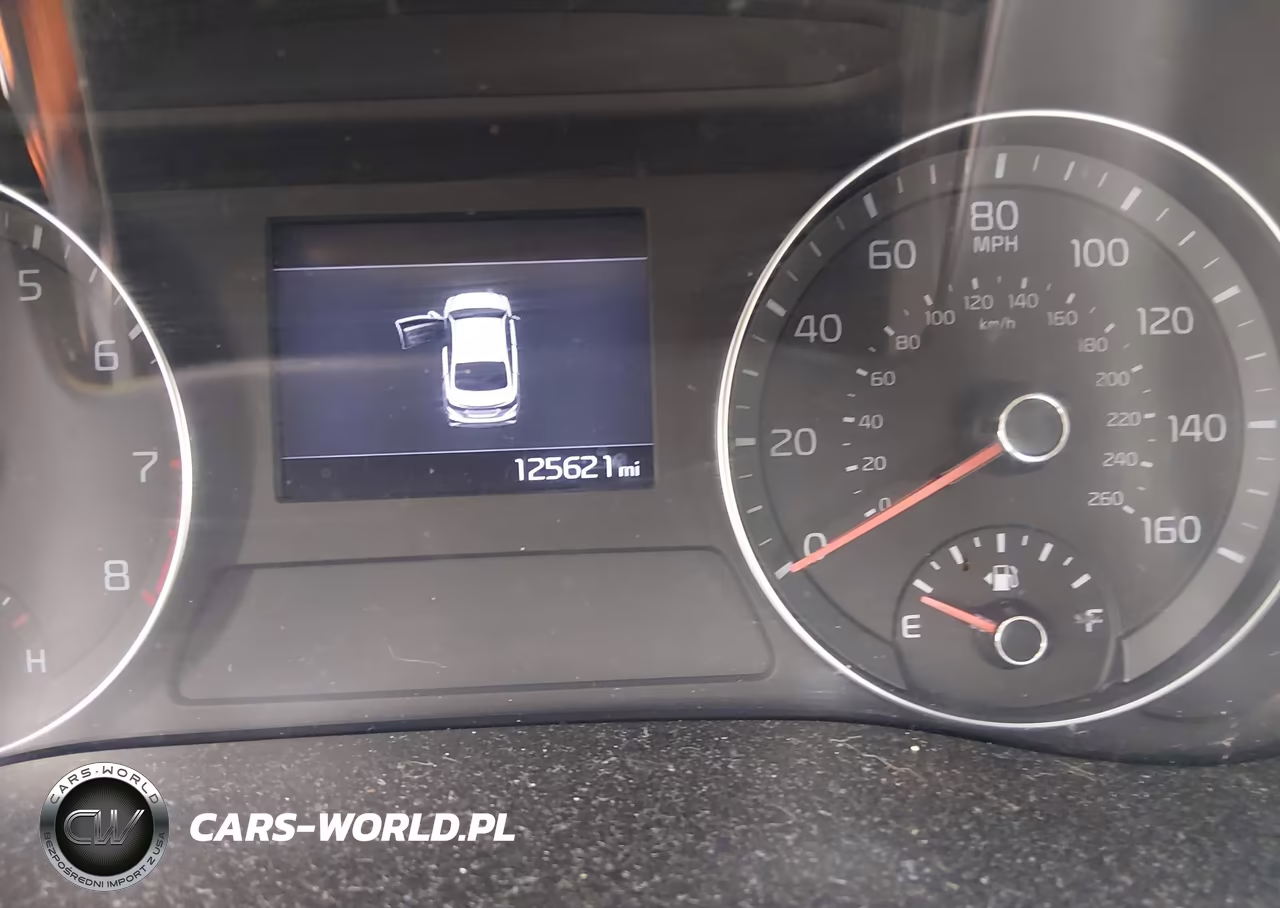 2019 Kia Forte Lxs VIN:3KPF24AD0KE076194 - 7