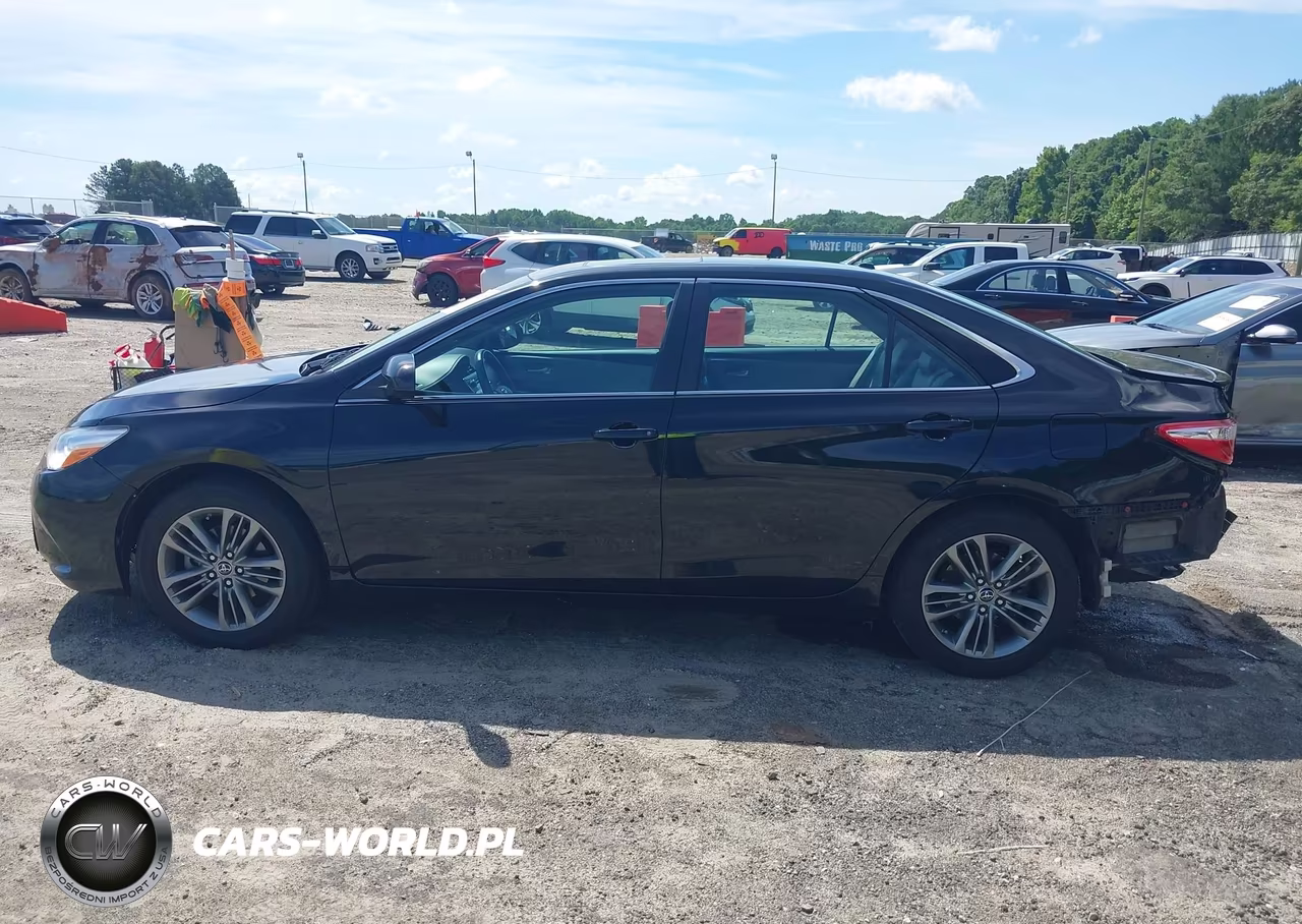 2016 Toyota Camry Se VIN:4T1BF1FK9GU130265 - 15