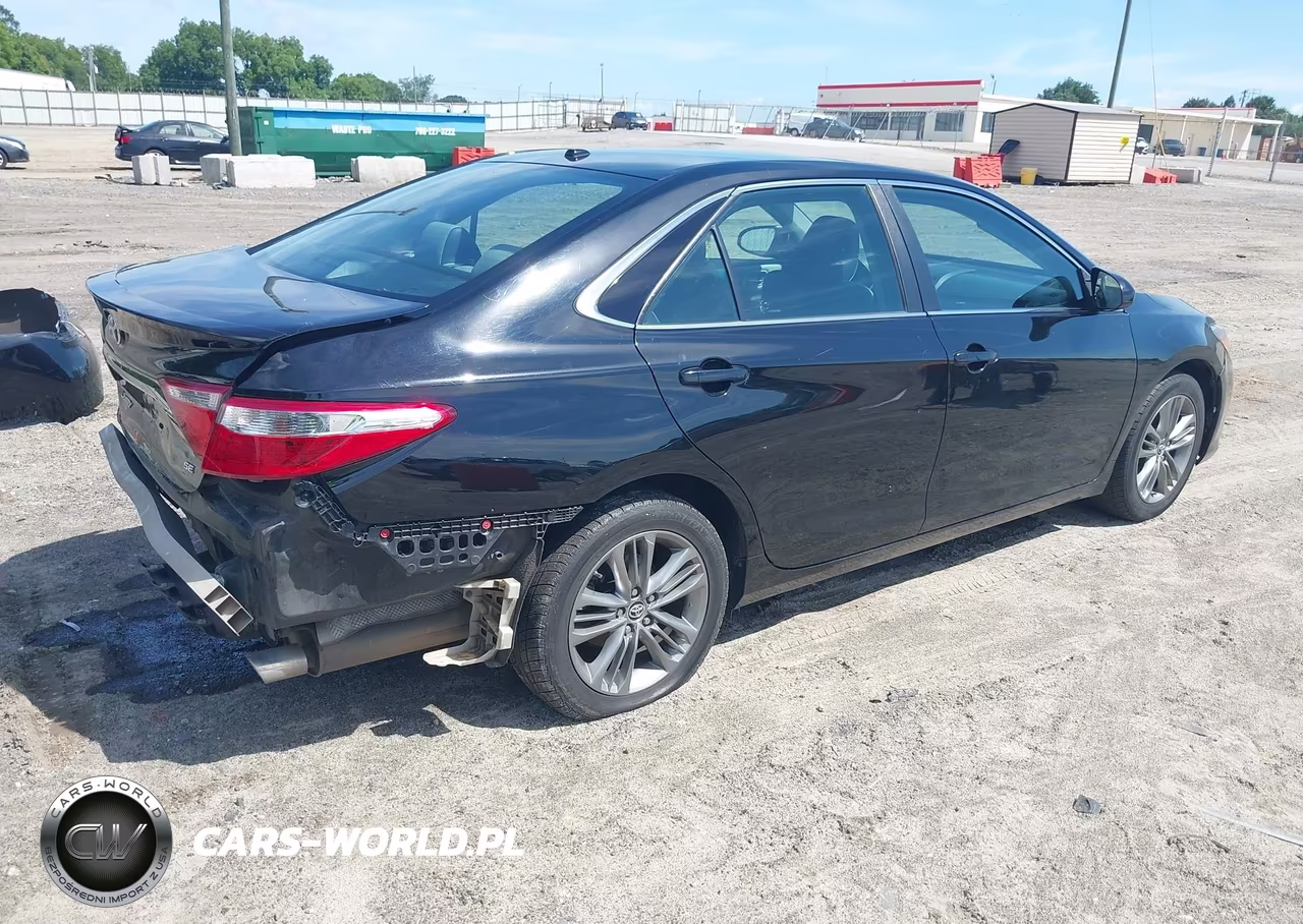 2016 Toyota Camry Se VIN:4T1BF1FK9GU130265 - 4