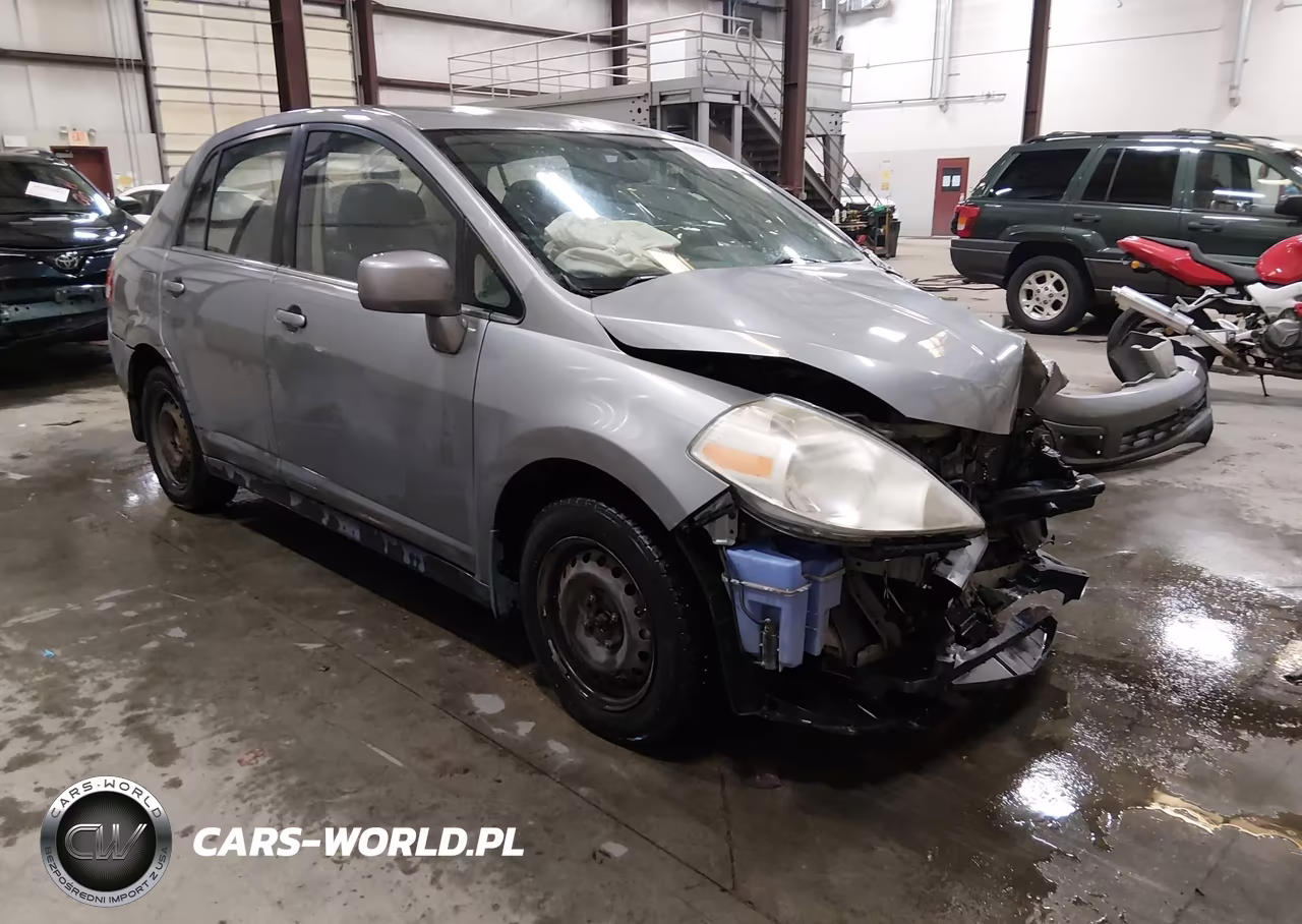 2009 Nissan Versa 1.8S – zdjęcie 1 z 17