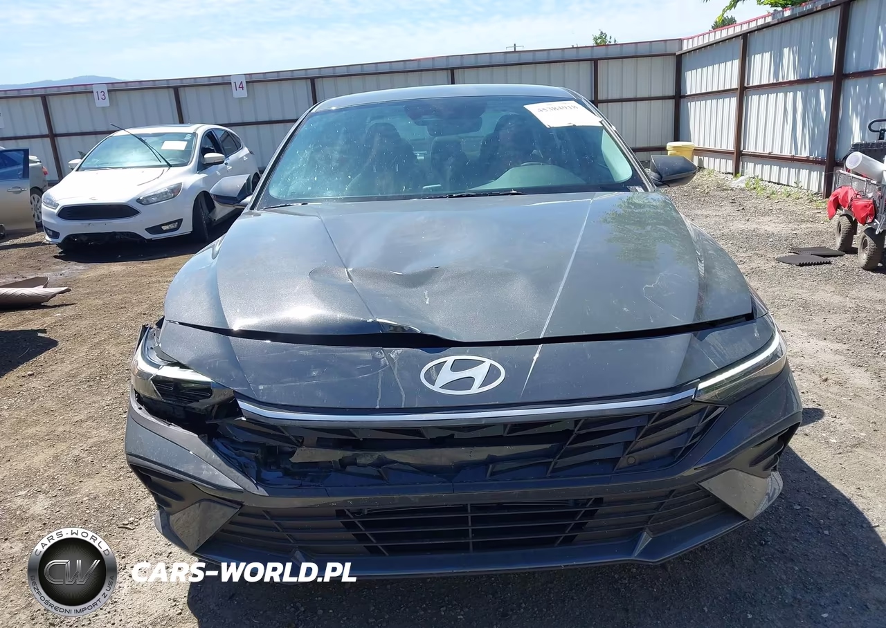 2026 Hyundai Elantra Hybrid Blue VIN:KMHLM4DJ4TU196819 - 13