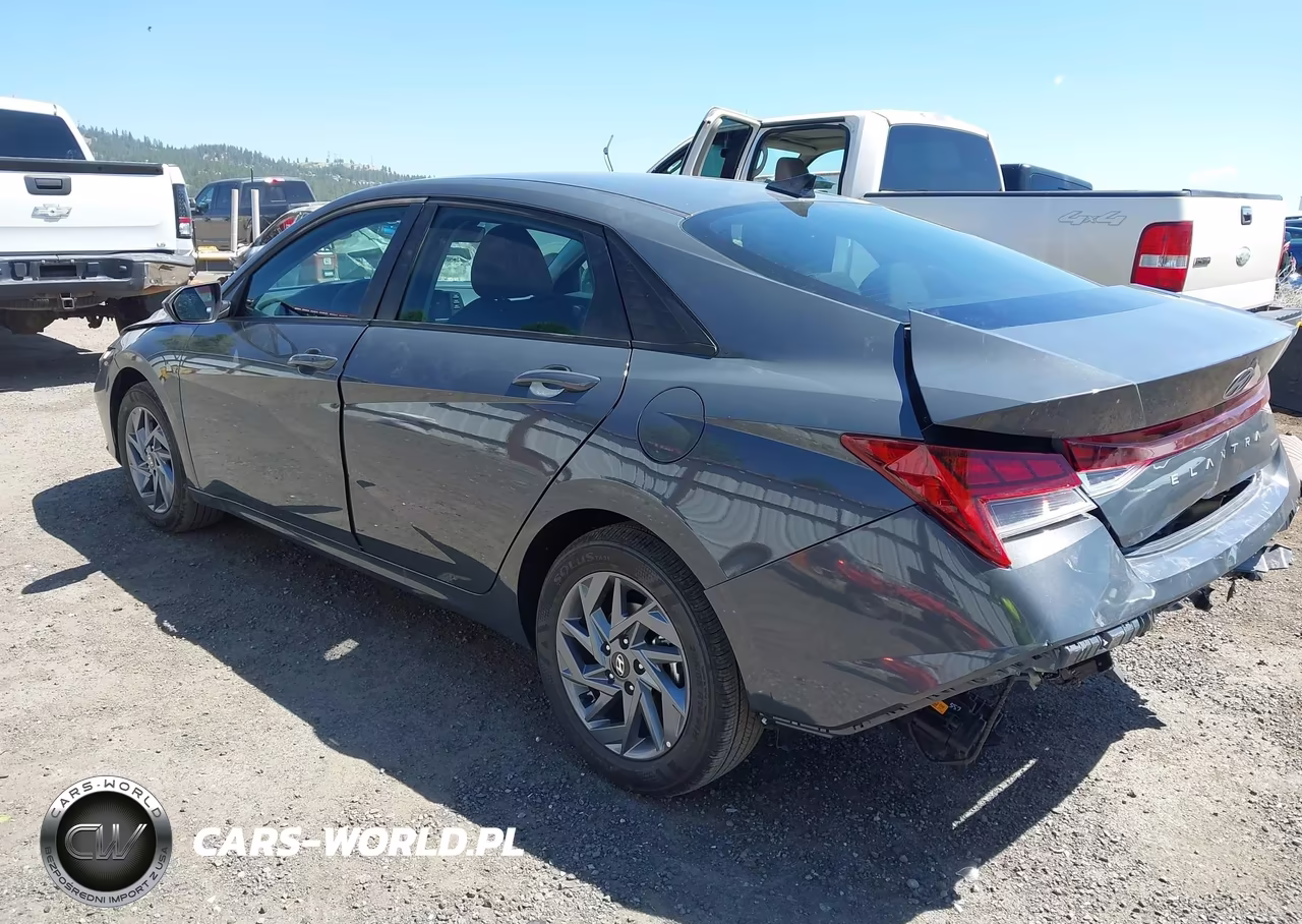 2026 Hyundai Elantra Hybrid Blue VIN:KMHLM4DJ4TU196819 - 3