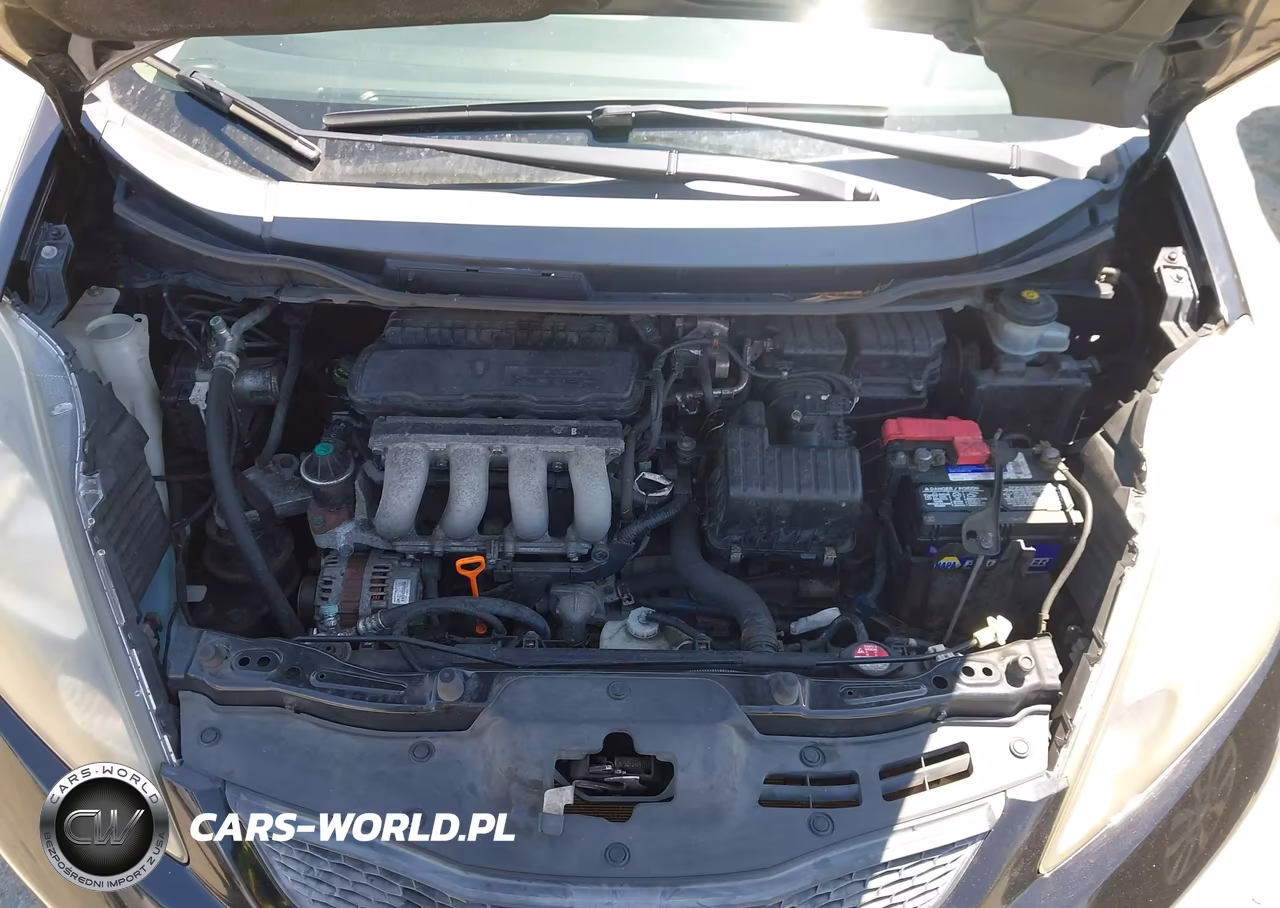 2013 Honda Fit VIN:JHMGE8H33DC048673 - 10