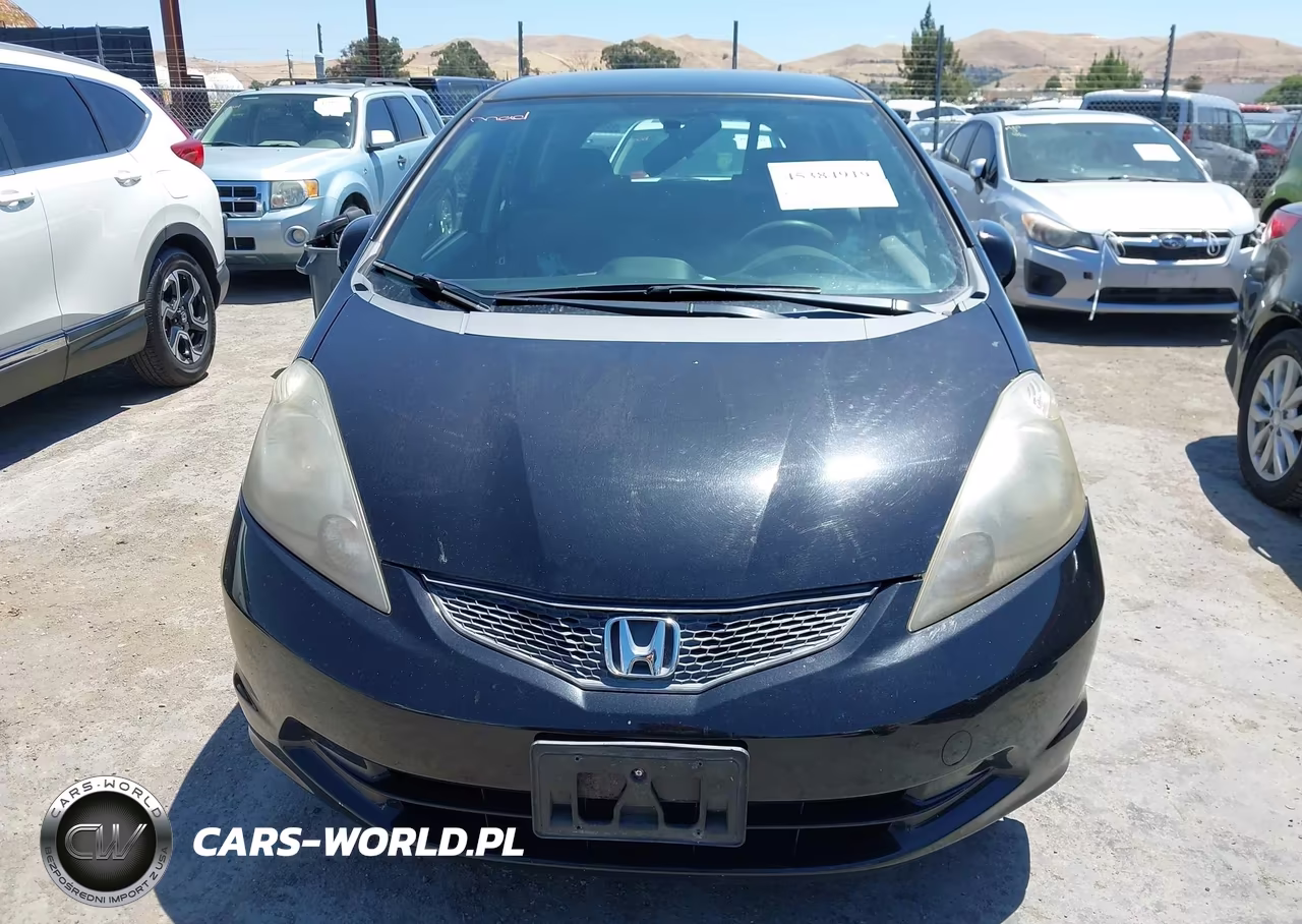 2013 Honda Fit VIN:JHMGE8H33DC048673 - 12