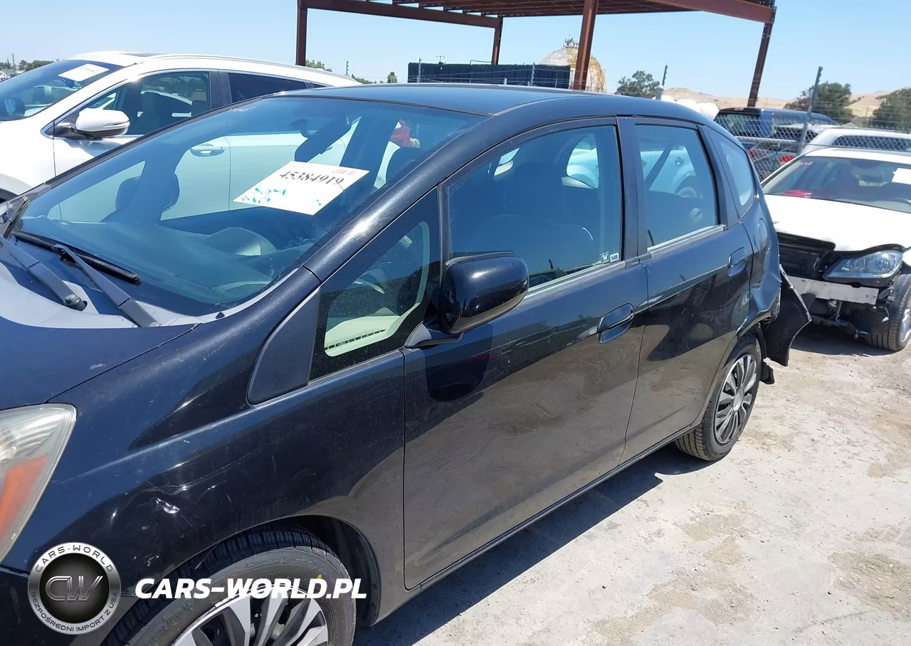 2013 Honda Fit VIN:JHMGE8H33DC048673 - 14