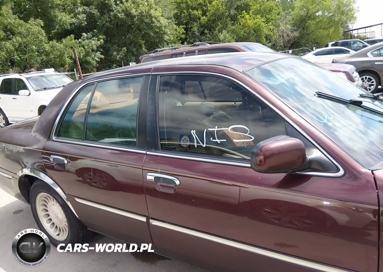 2001 Mercury Grand Marquis Ls VIN:2MEFM75W31X658174 - 13
