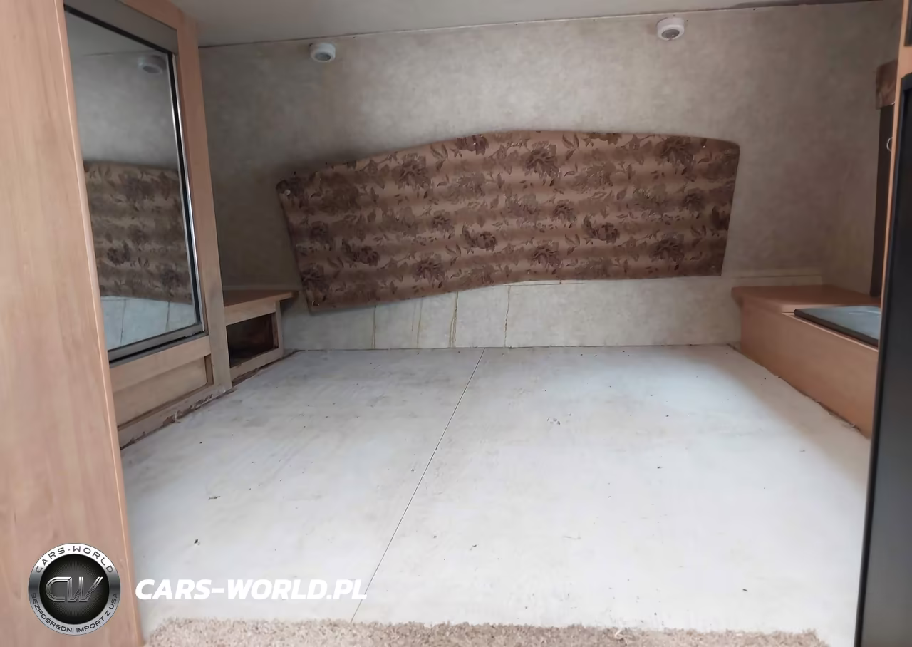 2014 Adventurer Truck Camper VIN:00000000000016979 - 13