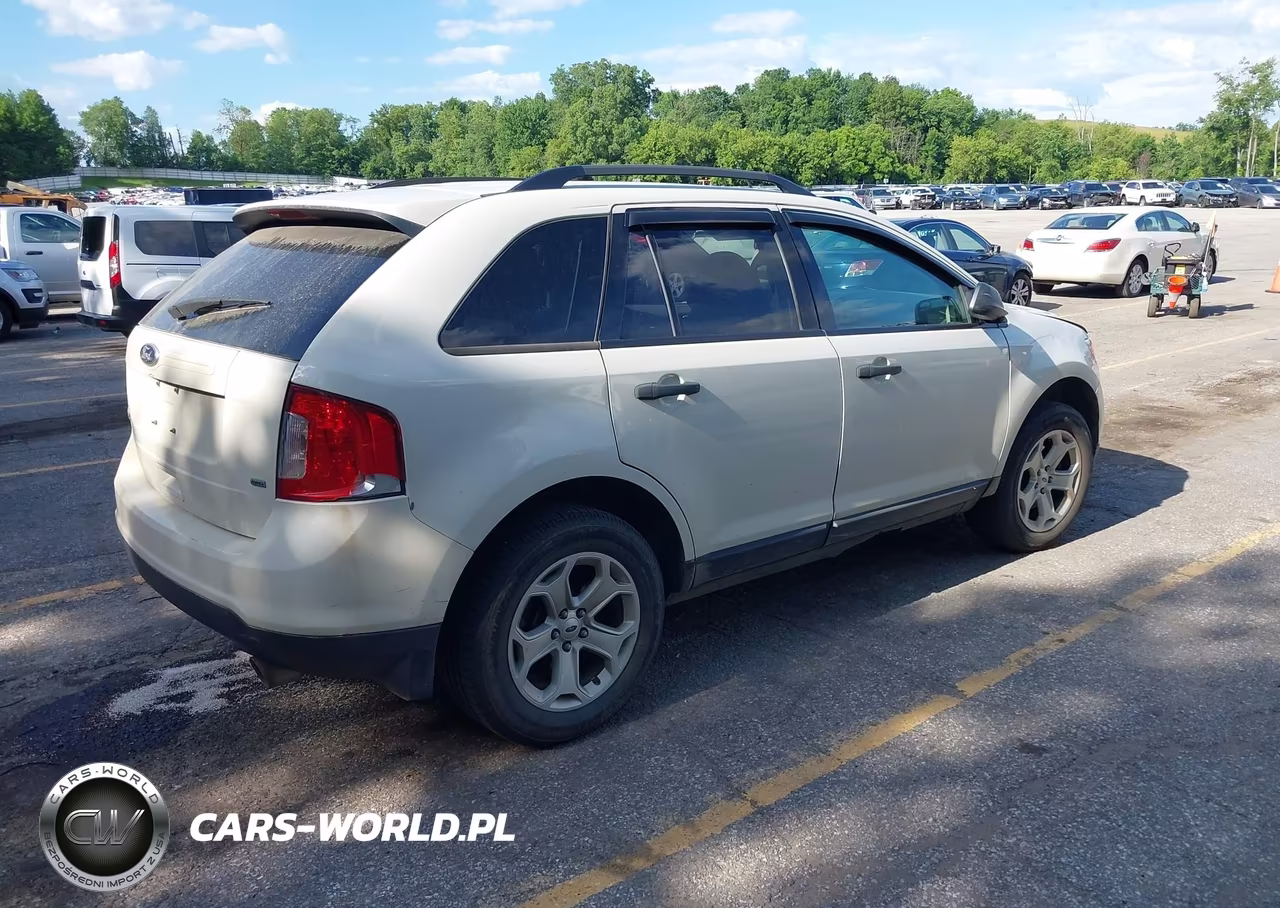 2013 Ford Edge Se VIN:2FMDK4GC9DBB33956 - 4