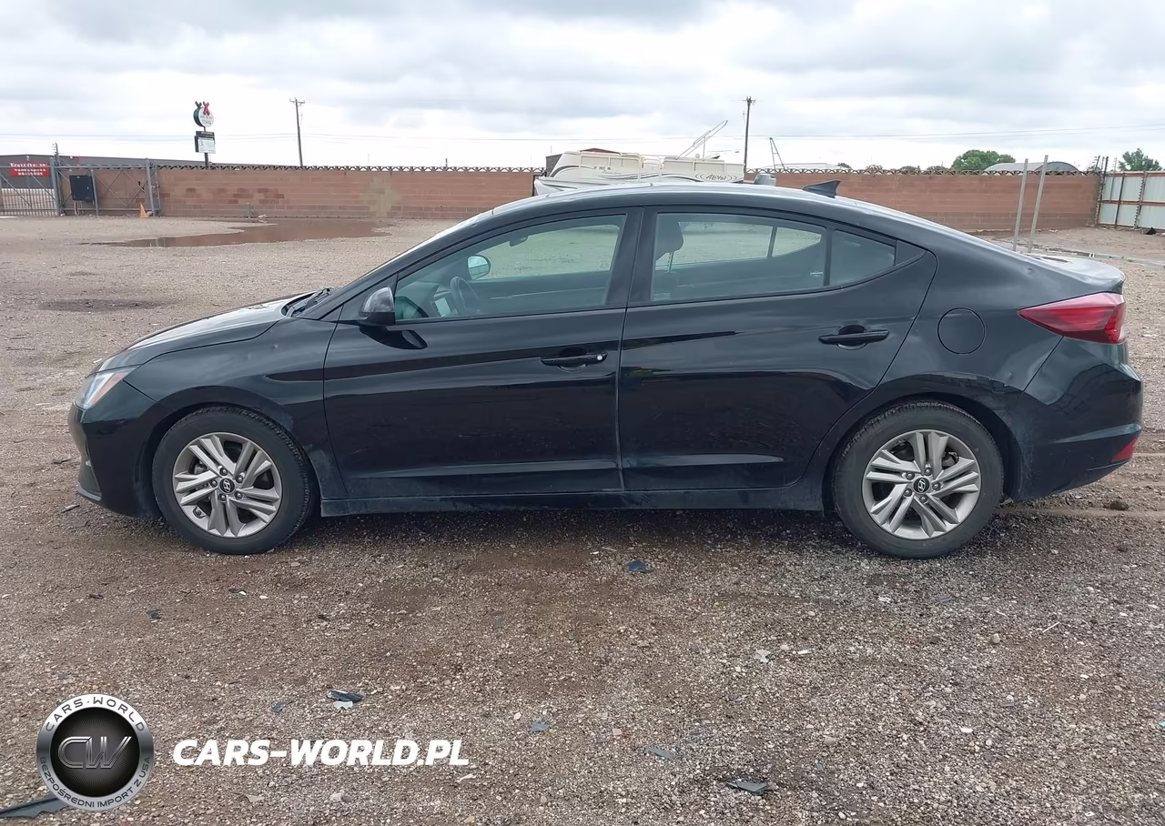 2019 Hyundai Elantra Value Edition VIN:5NPD84LF7KH429742 - 14