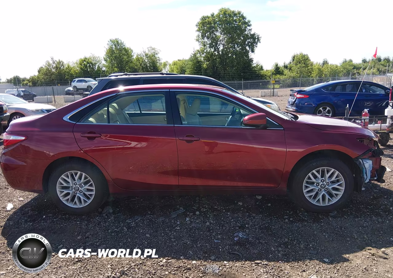 2016 Toyota Camry Le VIN:4T1BF1FK2GU598161 - 14