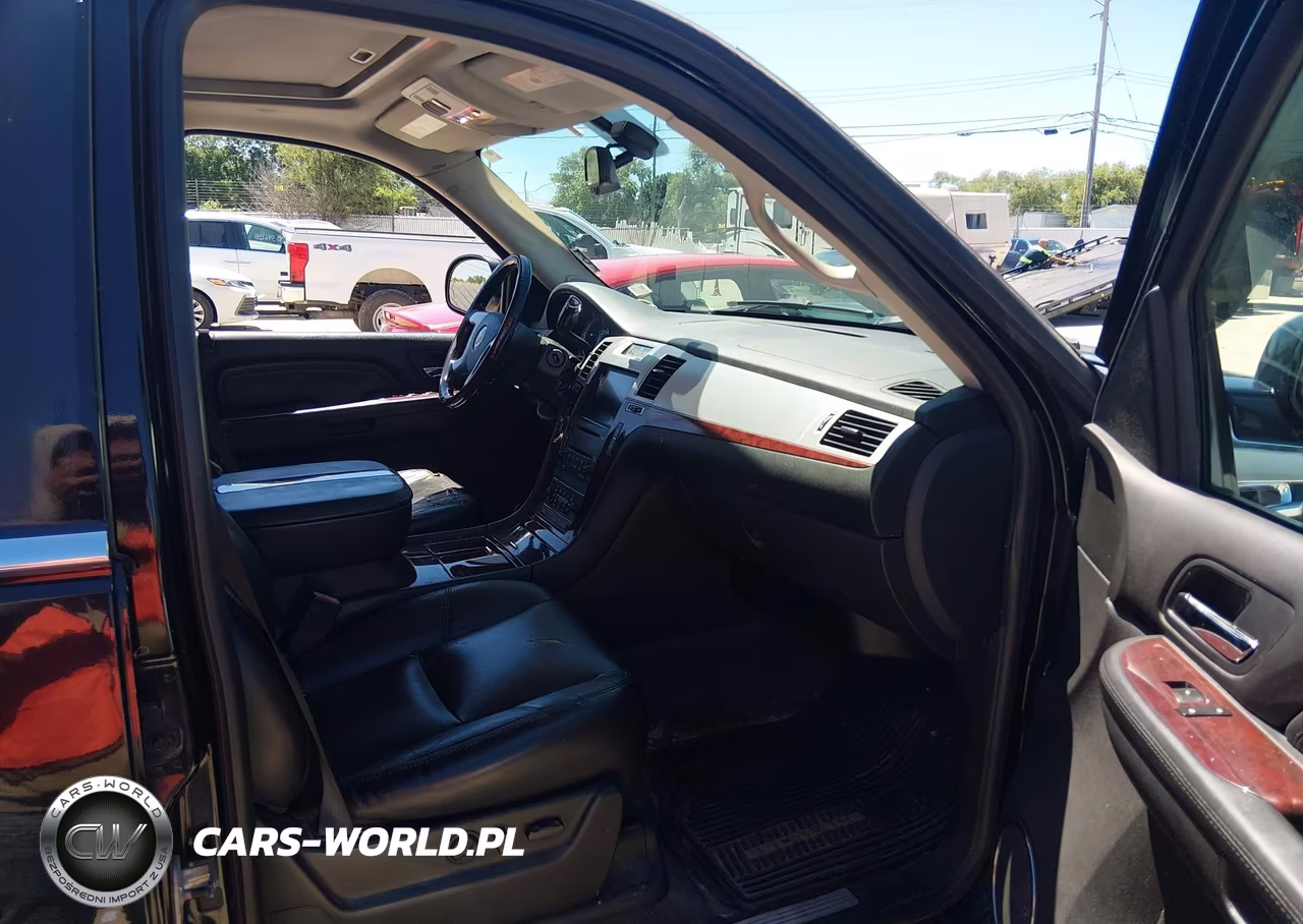 2009 Cadillac Escalade Standard VIN:1GYFK13249R250156 - 5
