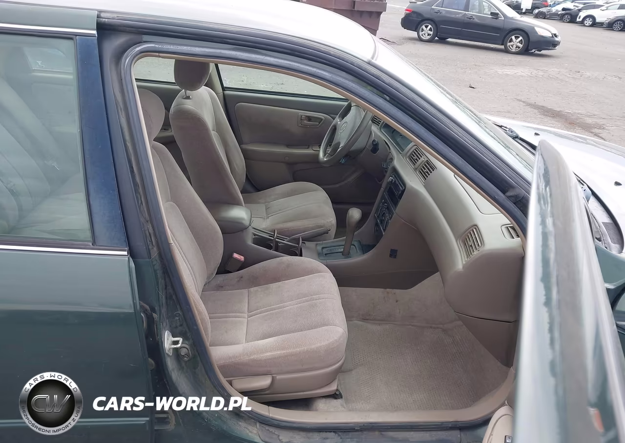 1999 Toyota Camry Le VIN:4T1BG22K3XU495453 - 5